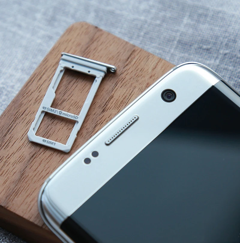 Obudowa telefonu Samsung Galax – Memory Card Case recenzja i cena